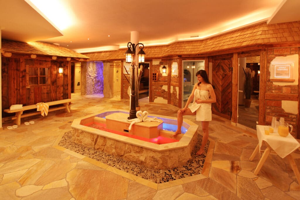 Alpine Spa Alpenhof Krün Your alpine wellness area.